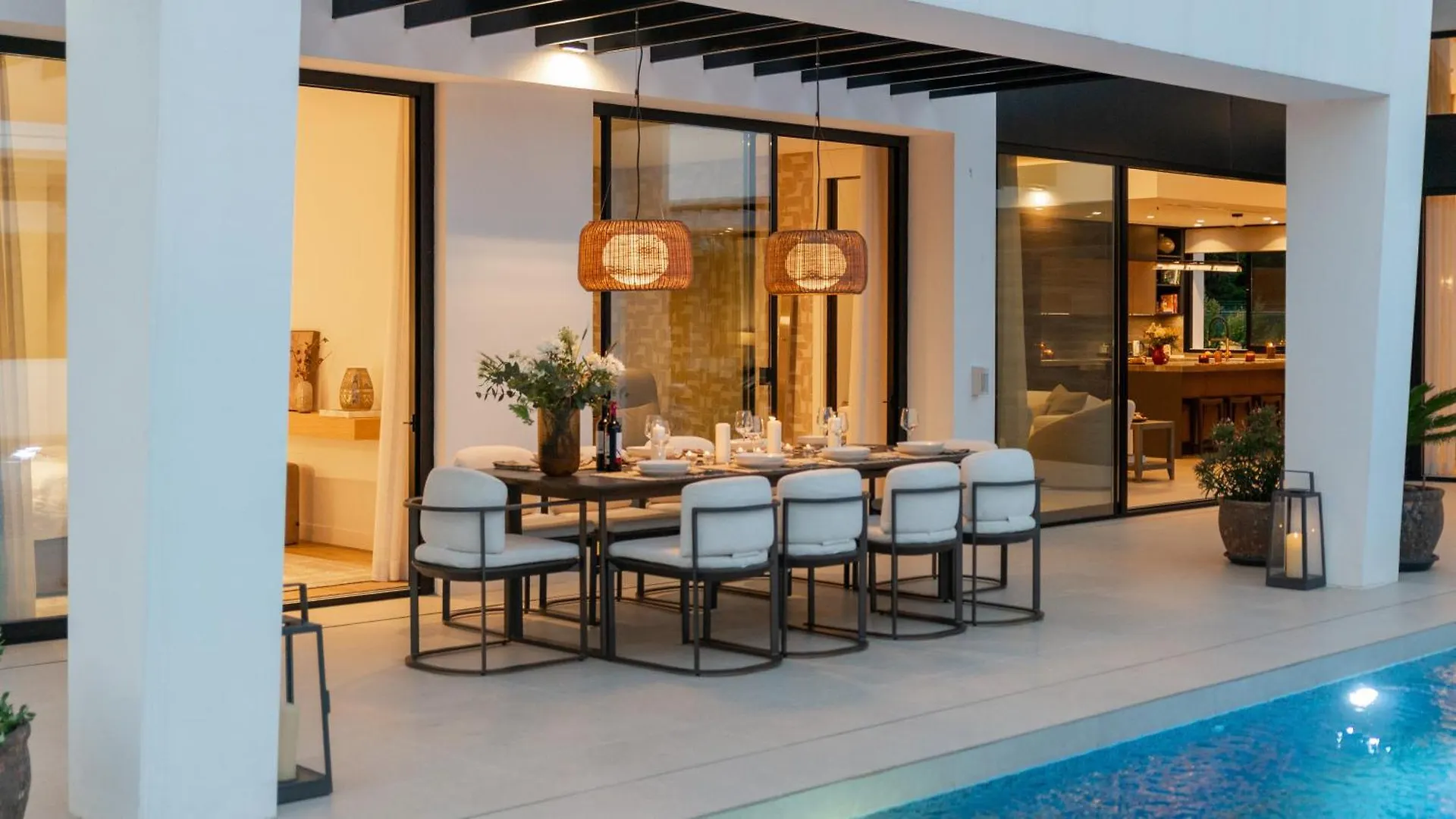 Vacation Marbella I Villa Thyma, Brand-New Villa, Swimming-Pool, Cinema Room And Bar, Minutes From The Marina And The Beach 0*,