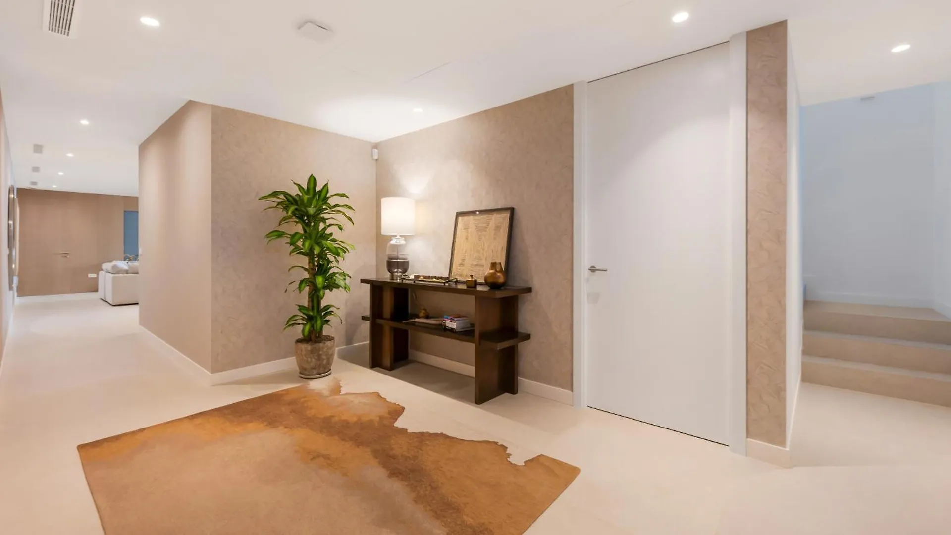 Vacation Marbella I Villa Thyma, Brand-New Villa, Swimming-Pool, Cinema Room And Bar, Minutes From The Marina And The Beach